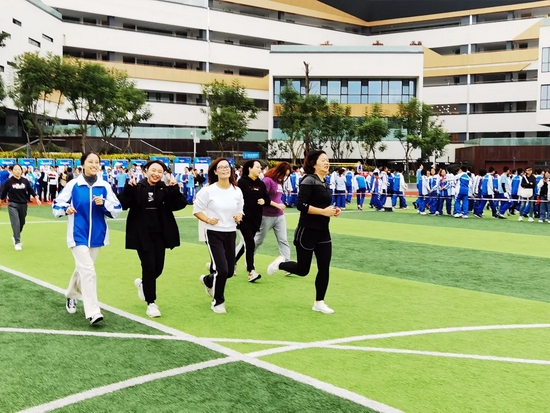 运动让生命更精彩石室天府中学锦城湖校区首届全员体育节火热来袭