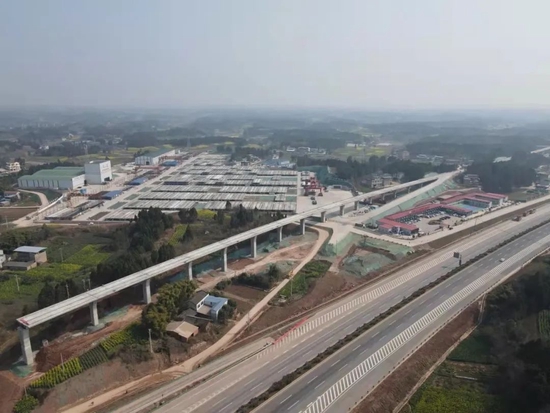 加速建设中的成都轨道交通线路