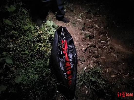 ▲警方查獲的高壓氣動力氣槍
