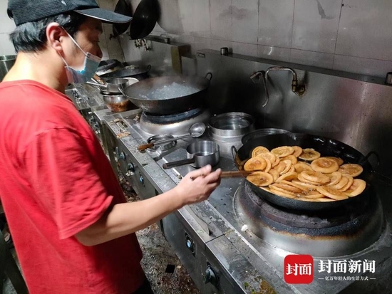 準備搭配米粉的油干