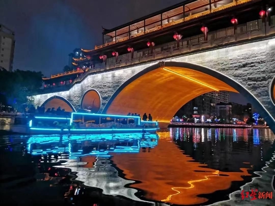 ▲夜游錦江