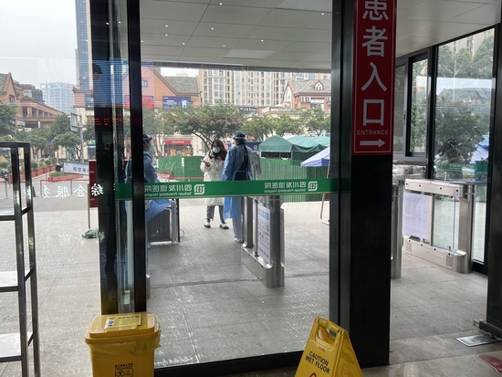 四川友誼醫(yī)院入口需出示健康碼,不需要核酸報告。