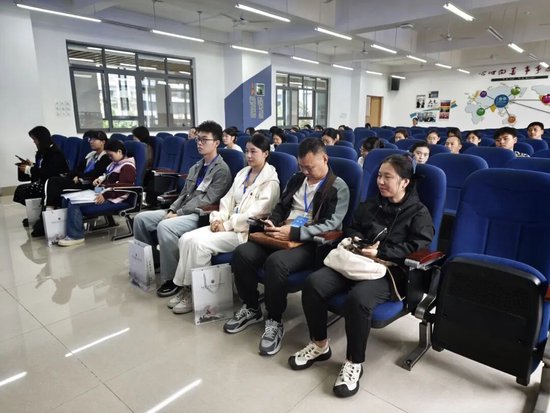 参赛选手和指导老师