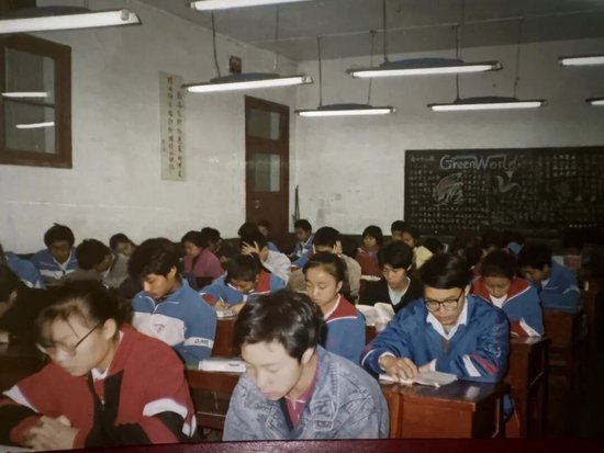 早自习上的王铜
