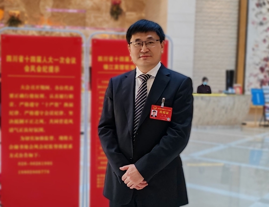 质子和中子是如何被发现的？同位旋是啥东西？...