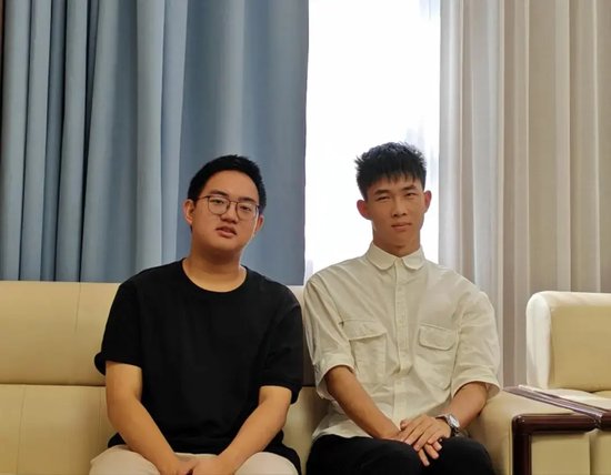 吴宜璟(左)、樊轲(右)