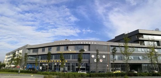 名实训基地：汽修实训基地