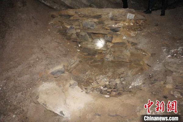 溶洞内的制硝遗迹。 北川县委宣传部提供