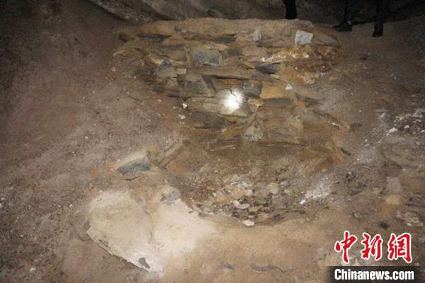 溶洞內的制硝遺跡。 北川縣委宣傳部提供