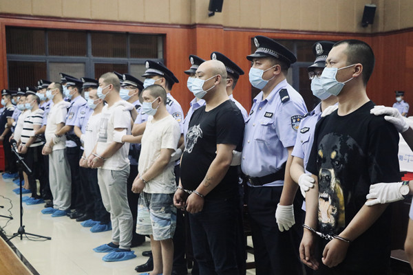 敲诈勒索吸贩毒人员供成员吸毒 四川一犯罪团伙被重判