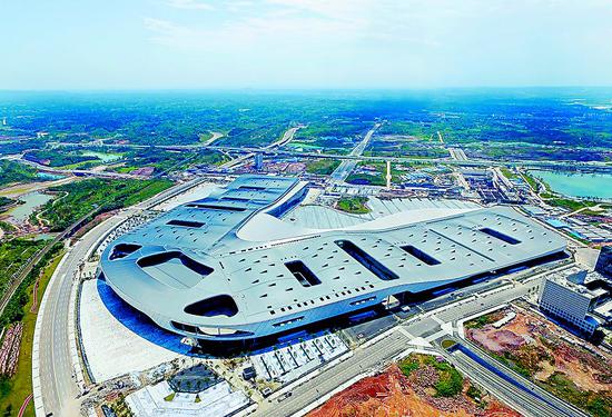中国西部国际博览城将迎首展 拟引进展会已排到明年末