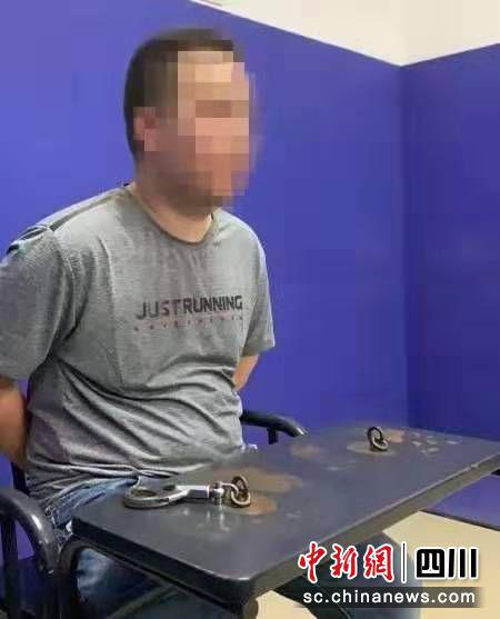 犯罪嫌疑人。钟欣 摄