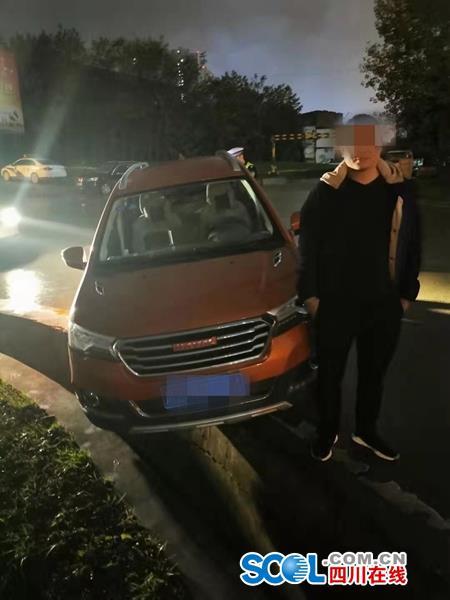 成都一对“好兄弟” 一起喝酒一起醉驾一起被查