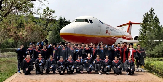 成飞学子在西北工业大学研学