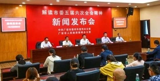 摄影 康建林