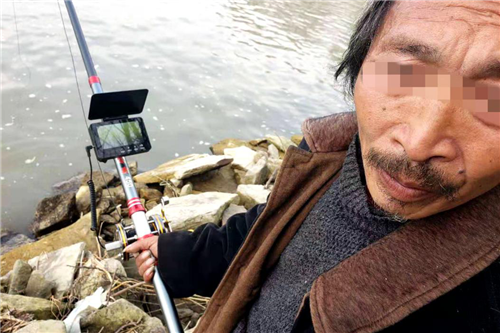 現場擋獲的犯罪嫌疑人黃某