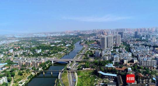自贡城市飞速发展需要便捷交通助力