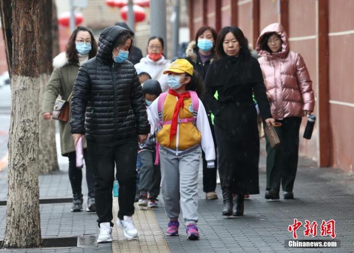3月1日,北京迎來明顯雨雪和降溫天氣。 中新社記者 易海菲 攝