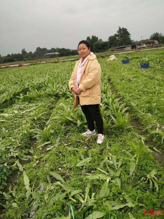 ↑鲜娅近照。