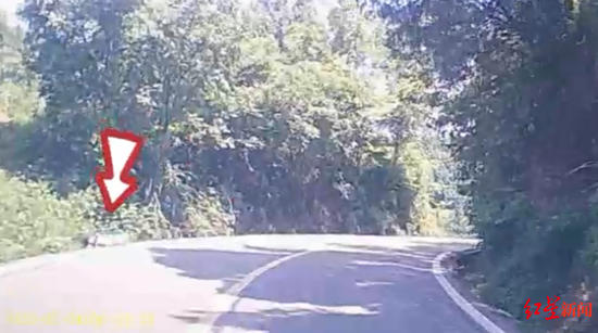 ▲行車記錄儀拍下的事發(fā)過程。