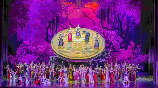 《梦回巴国》演出现场。