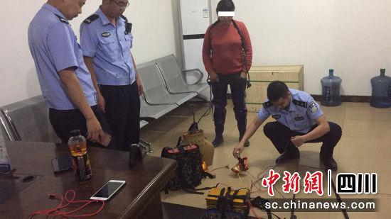 清点工具。(孙斌供图)