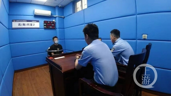 ▲嫌疑人供述稱,放款會選擇精準優(yōu)質客戶,并通過盜取其它平臺用戶信息獲取資源。圖片來源/上海警方