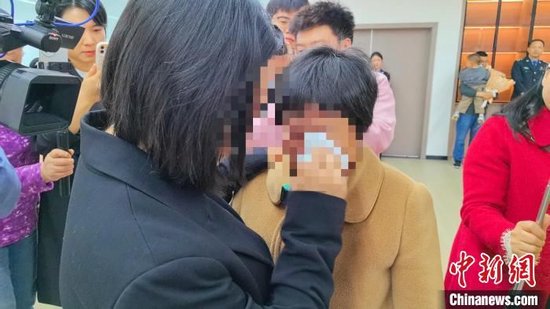 3岁女童被拐38年后终回家团圆