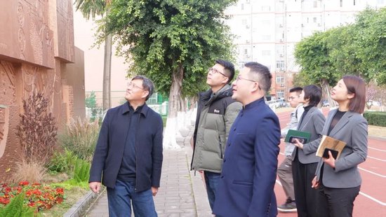 参观富有大学文化底蕴的师上校园