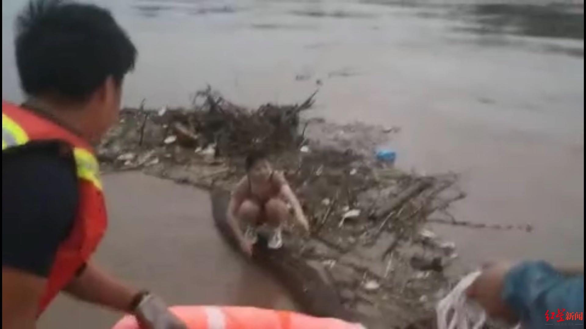 跳江女子奇跡獲救