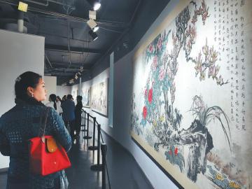 艺术展吸引众多观众