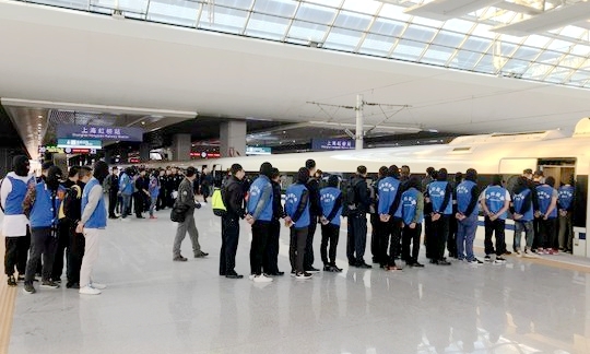 估股指期货如何开户1年亏310万成都人报案 这些平台期货诈骗全抓