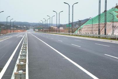 　近日完工的绵阳市二环路四期，将二环路西环段与绵遂高速连接，构成一个总长度为59.3公里的环线。