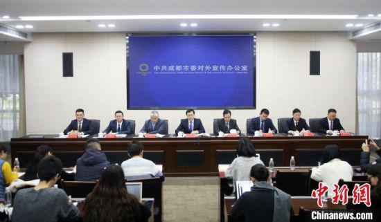 新聞發(fā)布會現(xiàn)場。 王磊 攝