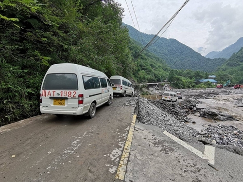 受洪灾影响 成都多地交通受影响!(附最新进展)