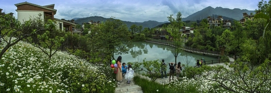 洪雅半山七里坪度假区已成为康养胜地(洪雅县委宣传部供图)
