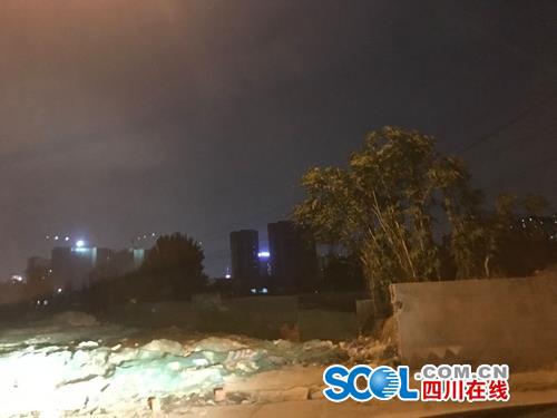 记者调查:小区居民盼望打通