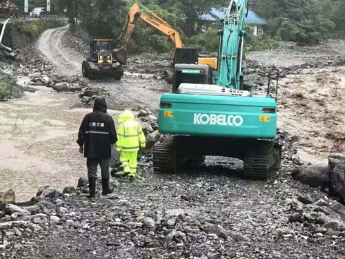 受洪灾影响 成都多地交通受影响!(附最新进展)