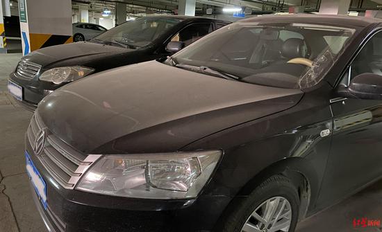 ▲附近車輛有較厚灰塵
