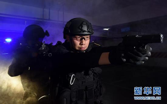 成都市公安局特警支队“黑豹突击队”大队长李建华。(图片由成都市公安局提供)