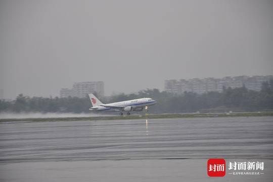 机场是全天开放的吗 qfC_-hcmurvh0833173.jpg