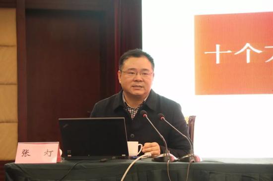 南充市政研室(改革办)副主任 张灯