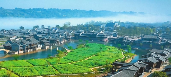 中国李庄。