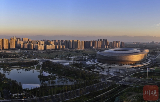 公园城市办盛会 ——探访春天里的大运会场馆