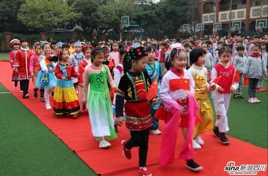 战国时期奏国gdp_战国时期七国分布图