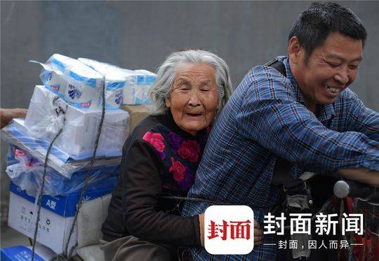 摄影:朱建国