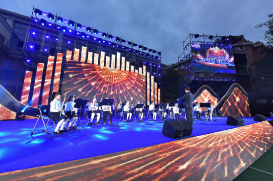 金色管乐团演奏