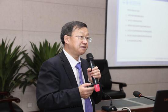成都八大处医疗美容医院执行院长唐勇讲话