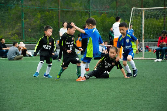 足球开始前都会进场吗,足球开始前都会进场吗为什么