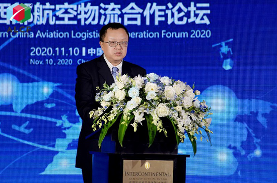 中国航空运输协会常务副理事长潘亿新